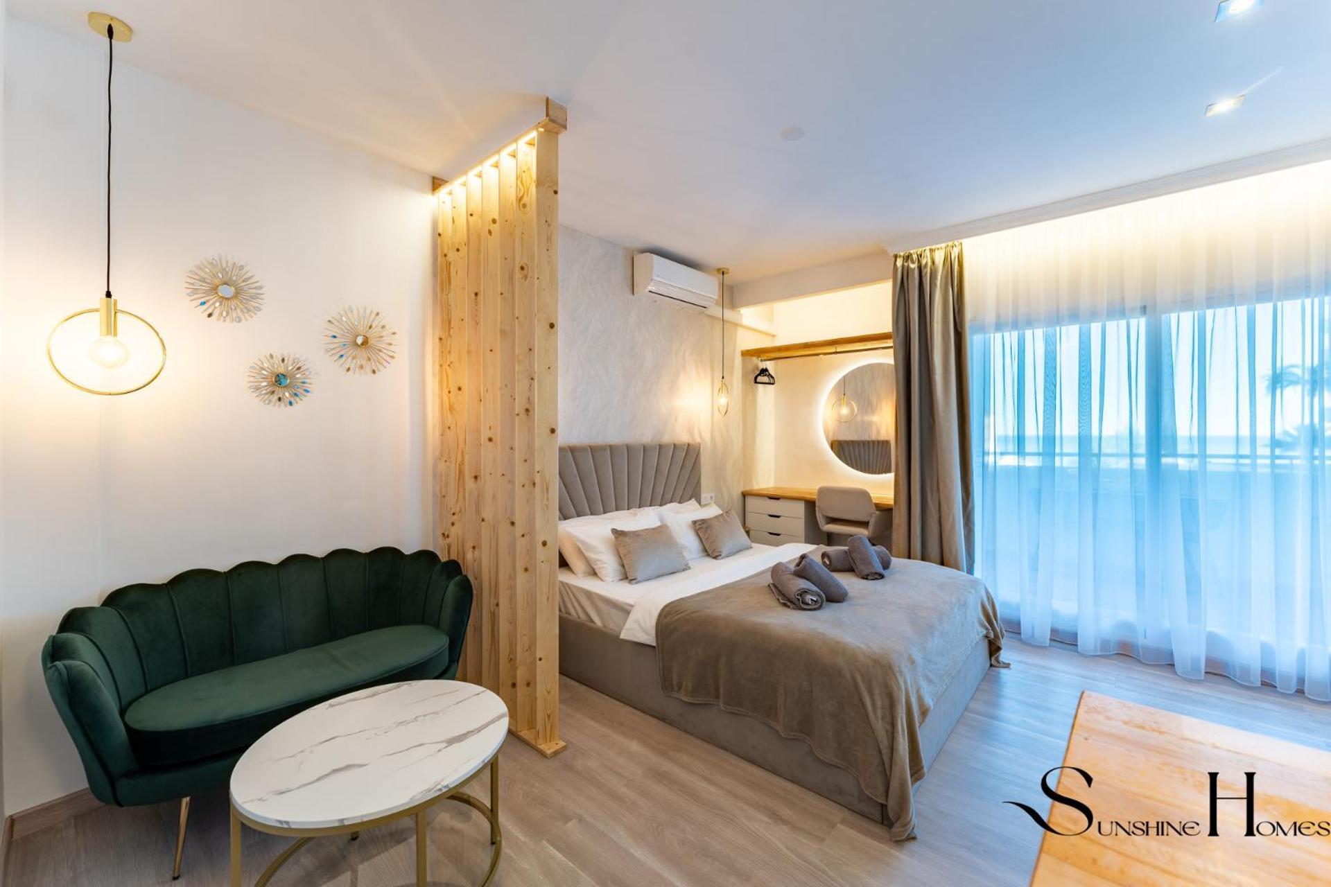 Seaview Beachfront Studio With Aqua Park & Balcony Benalmádena Exteriör bild