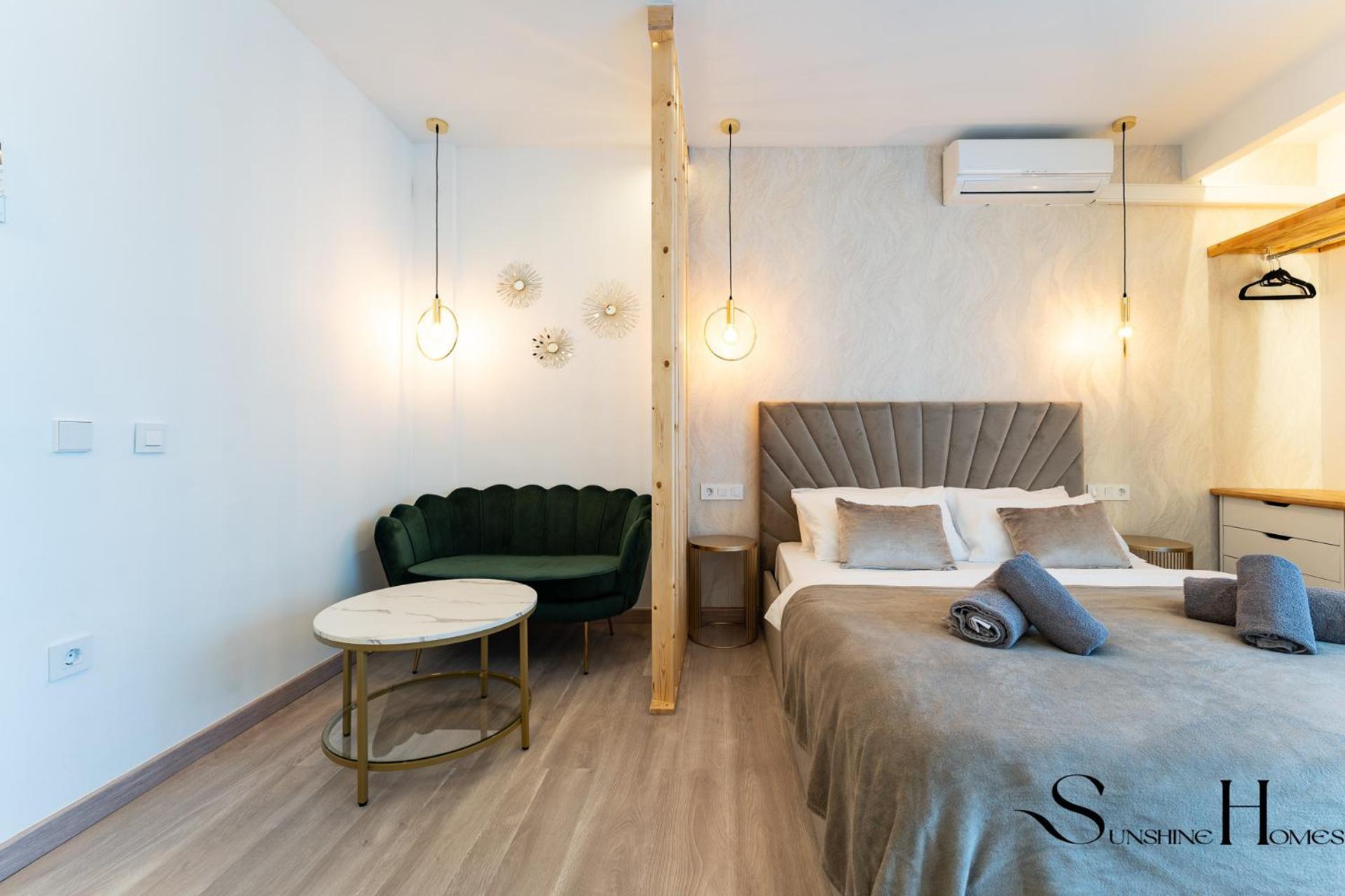 Seaview Beachfront Studio With Aqua Park & Balcony Benalmádena Exteriör bild