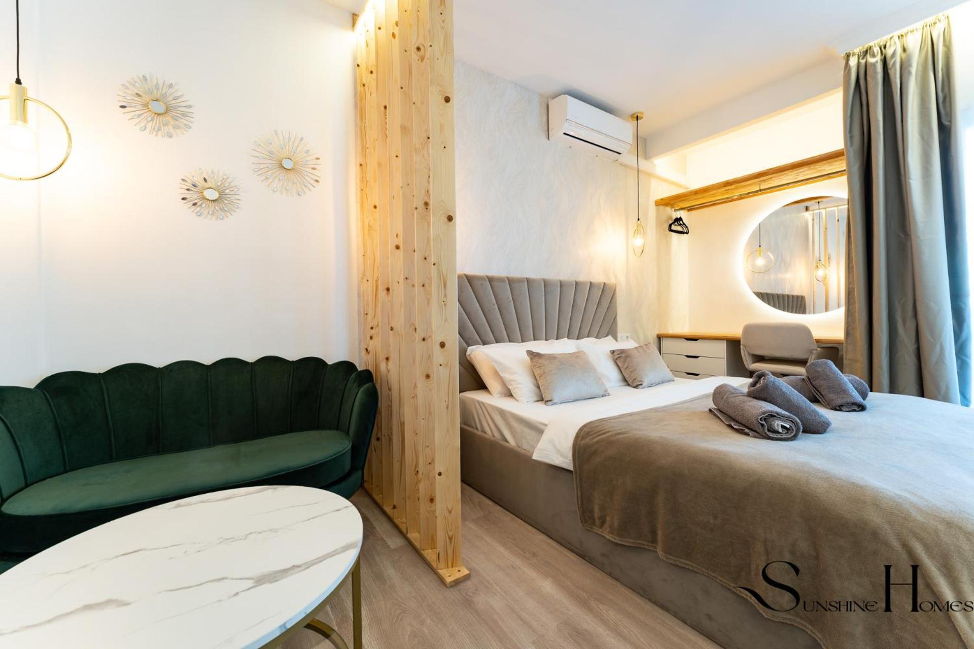 Seaview Beachfront Studio With Aqua Park & Balcony Benalmádena Exteriör bild